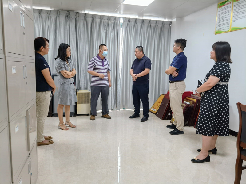 /QJ_300030854615.jpg 儲(chǔ)備糧公司保密工作檢查現(xiàn)場(chǎng).jpg